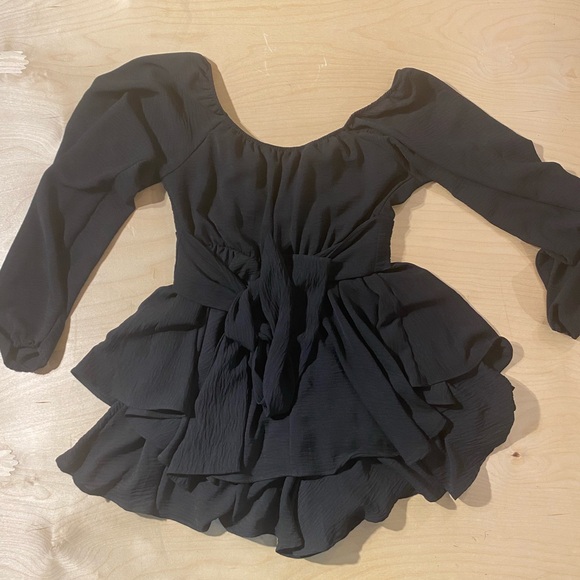 Altar'd State Black Ruffled Romper Medium (IG) - Picture 9 of 12